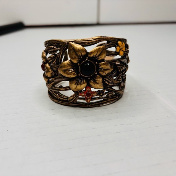 New LUCKY BRAND Chunky Flower Cuff - Picture 1 of 5